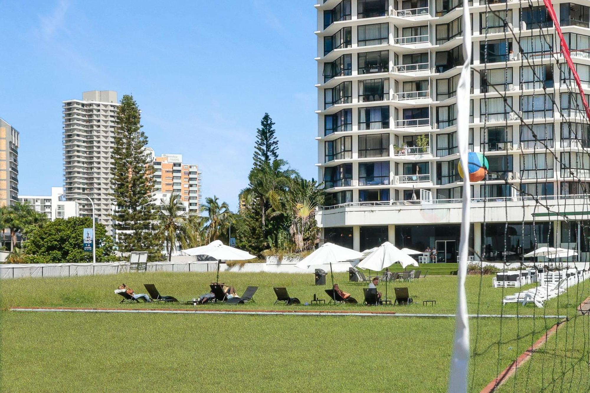 Tequila Sunrise Podstel Hostel Gold Coast Exterior foto